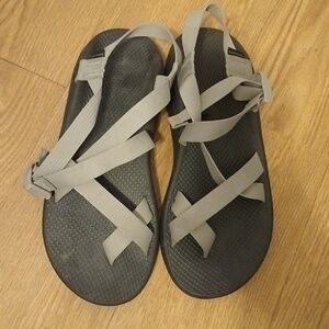 Chaco Light gray z Strap sz 11